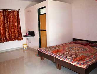 Indira Guest House, Alibaug 2